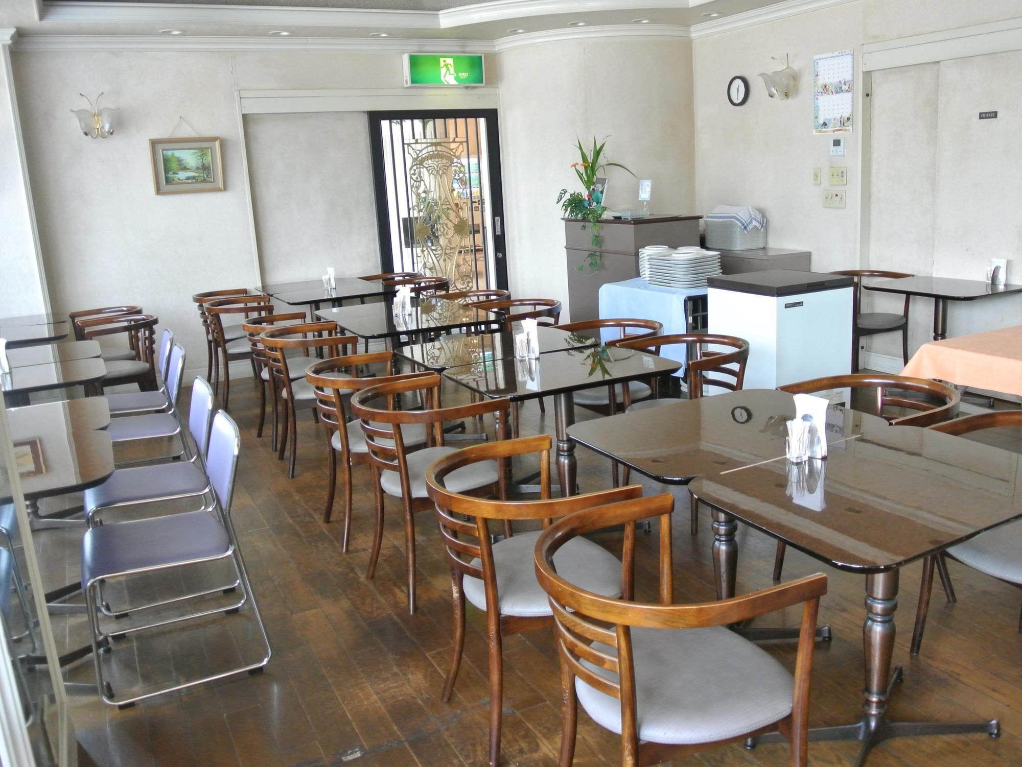 Apa Hotel Tonami Ekimae Extérieur photo