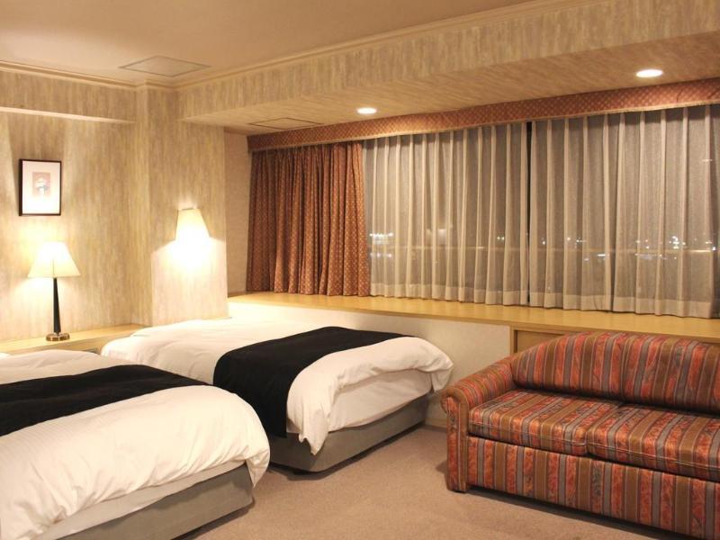 Apa Hotel Tonami Ekimae Extérieur photo