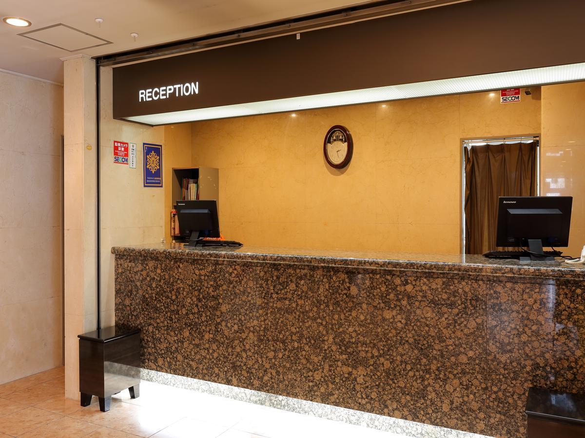 Apa Hotel Tonami Ekimae Extérieur photo
