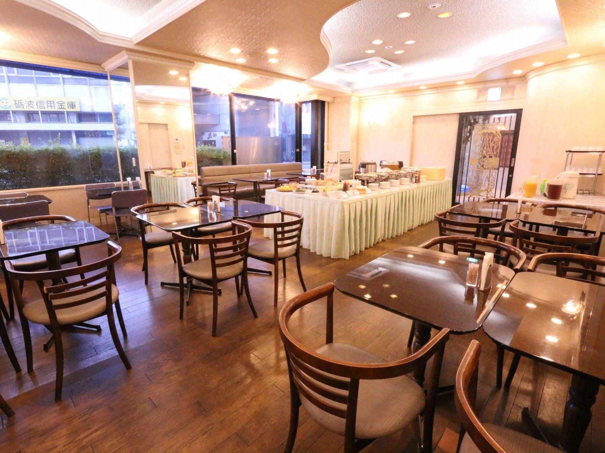 Apa Hotel Tonami Ekimae Extérieur photo